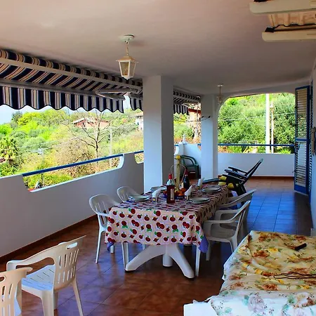 Villa Daisy